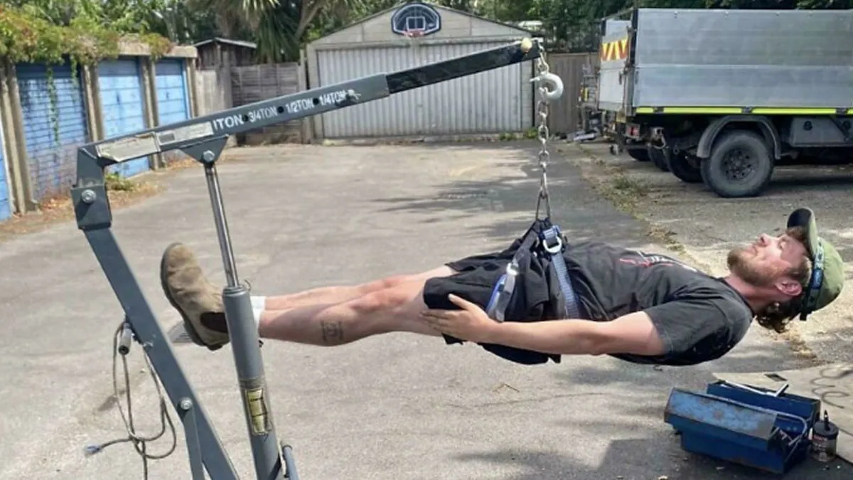 People Tried To Sell These 50 Things On Facebook Marketplace, No Context Given (New Pics)