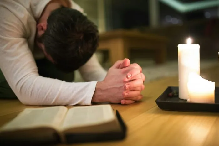 78 Ex-Cult Members Share The Strangest Things They Were Expected To Do And Believe