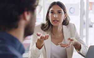 61 Things Women Said That Made Men Go From Interested To Looking For The Exit