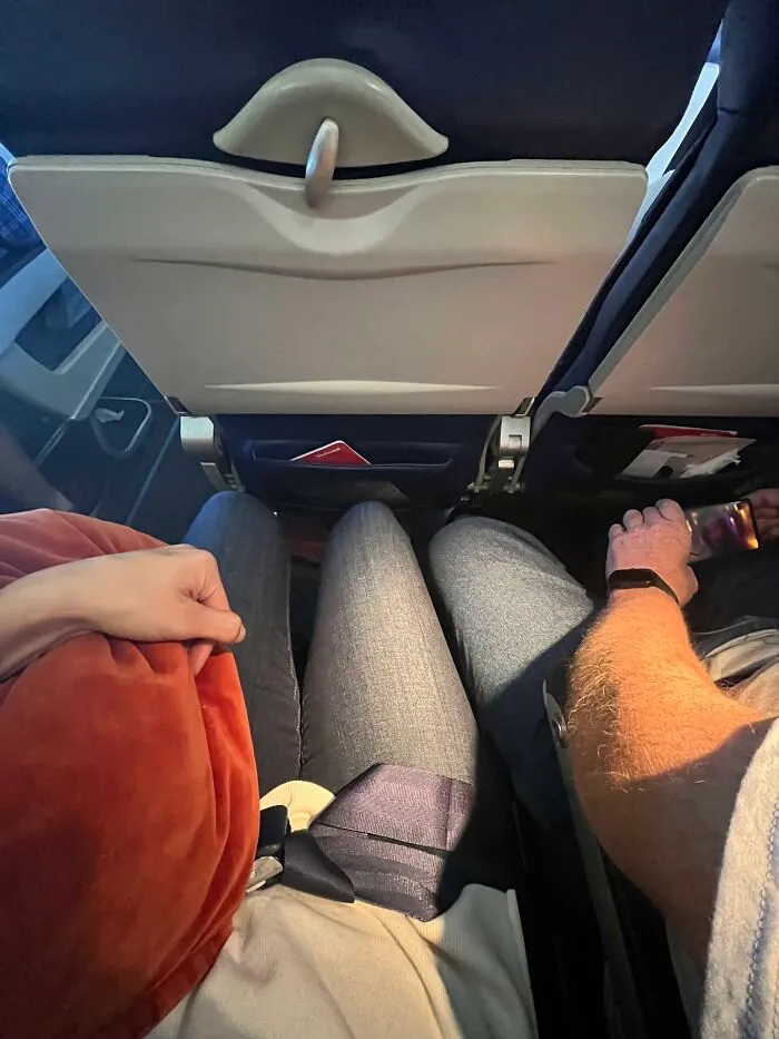 36 Entitled Travelers Who Expected Strangers To Fix Problems They Created Themselves