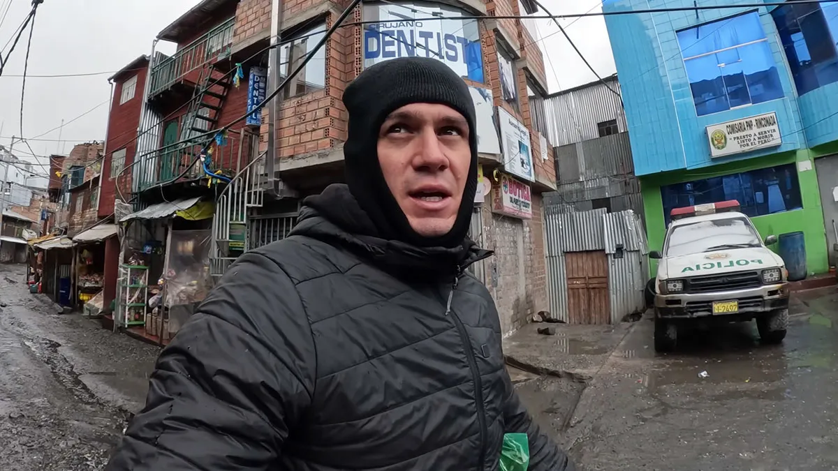 YouTuber’s Trip To This Dangerous Town In Peru Literally Sends Shivers Even Through The Screen