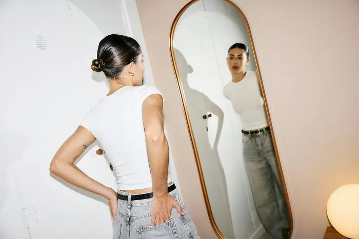 59 Women Look Back On ‘Young And Dumb’ Decisions That Still Affect Them Viscerally
