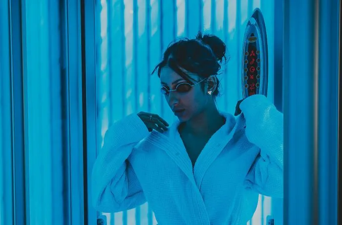 59 Women Get Really Honest About What “Young And Dumb” Decision Still Keeps Them Up At 3 AM