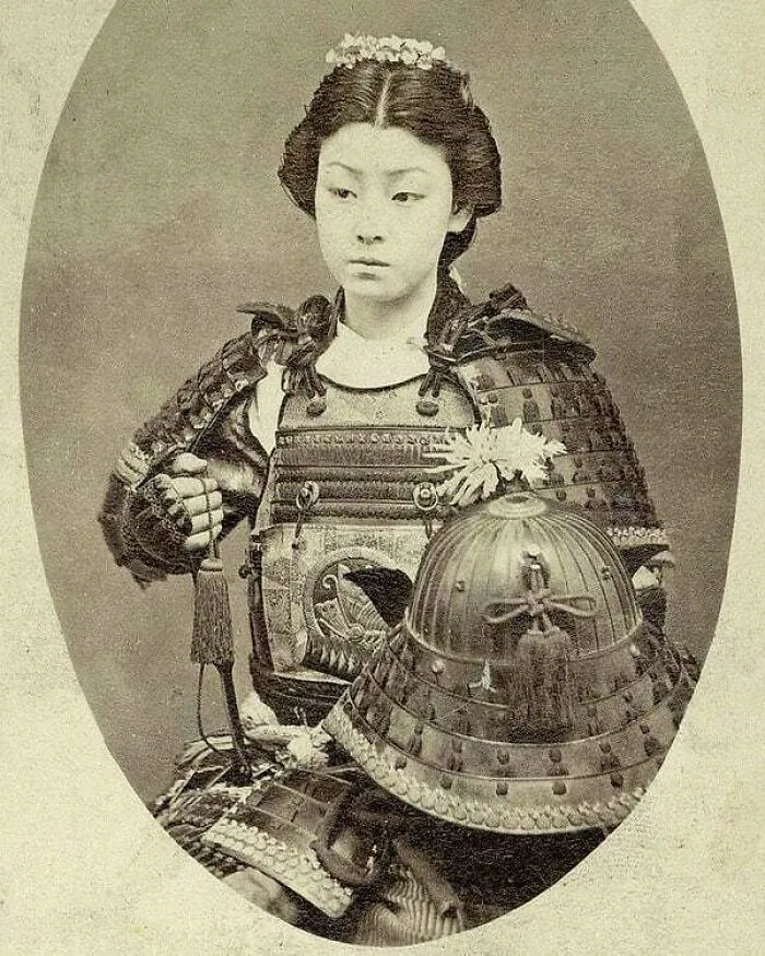 Rare Vintage Photograph Of An Onna-Bugeisha, One Of The Female Warriors Of The Upper Social Classes In Feudal Japan