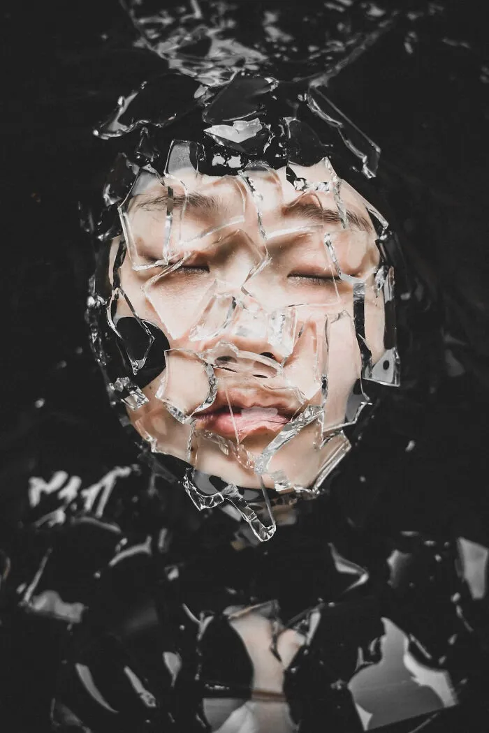 Black Hole By Eva Wang, Portrait Category Winner (Professional)