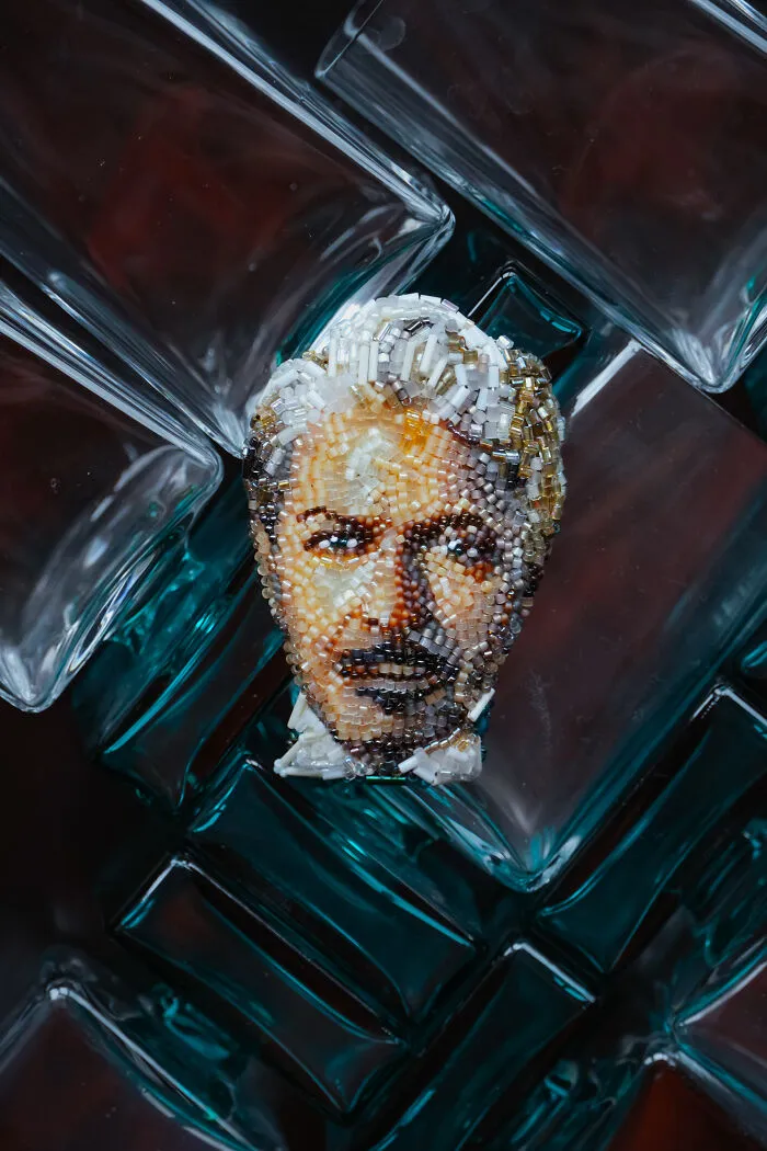 From Ariana Grande To Pop Culture Icons: 40 Mesmerizing Beadworks By Tiffany Pisani