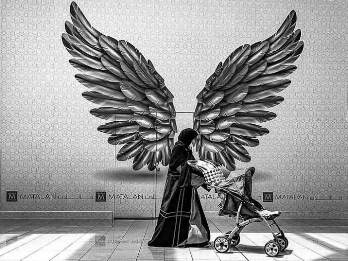 32 Stunning Photographs By This Artist That Turn Fleeting Moments Into Visual Stories