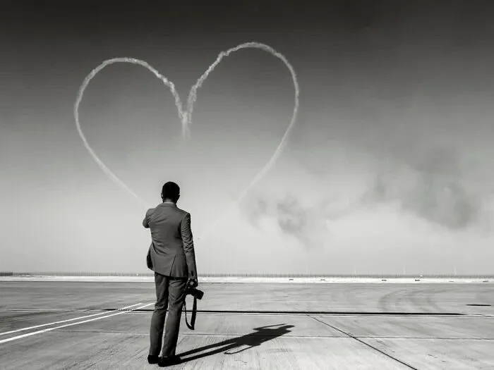 32 Stunning Photographs By This Artist That Turn Fleeting Moments Into Visual Stories