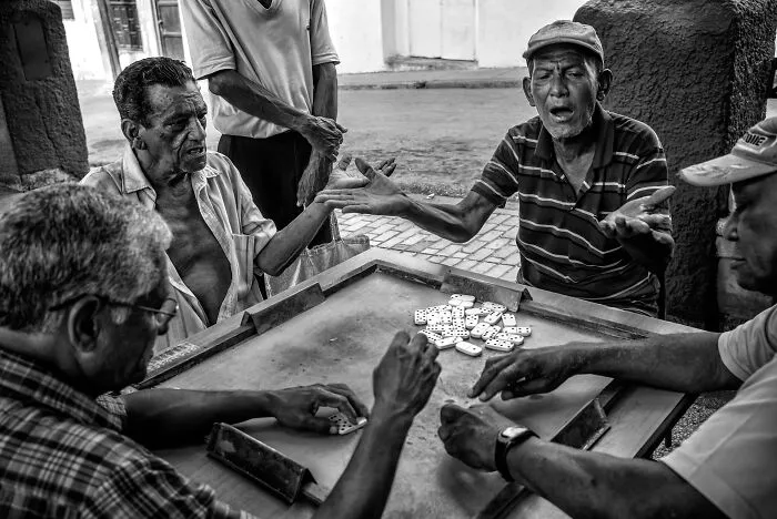 Photographer David Saxe Spent 3 Trips Capturing The Real Cuba, And Here Are 20 Photos