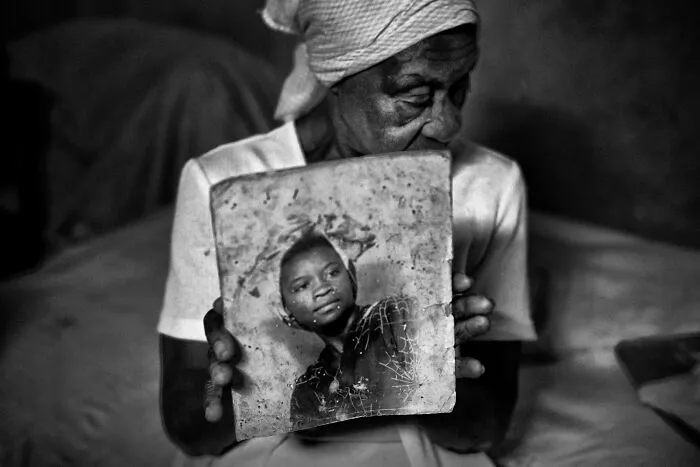 Photographer David Saxe Spent 3 Trips Capturing The Real Cuba, And Here Are 20 Photos