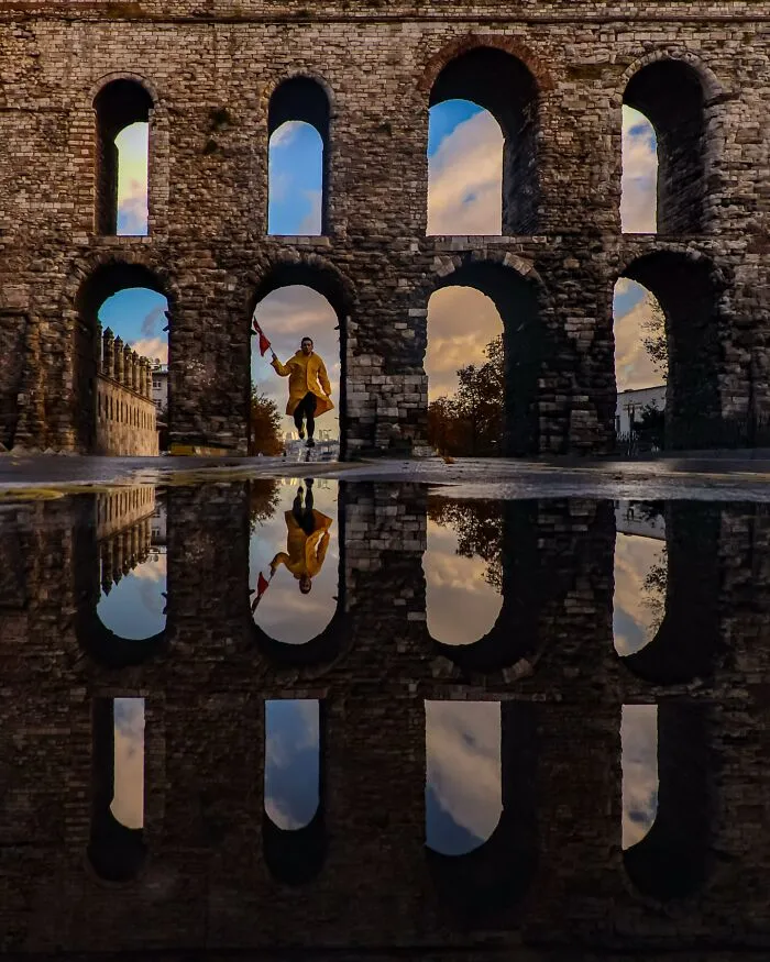 This Photographer Captures People, Animals, And Places In Stunning Light And Unique Angles (49 Pics)