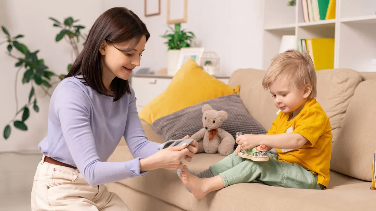 Snobby Aunt Thinks She Can Talk Trash About Babysitter In A Language She Doesn’t Know, And It Backfires Badly