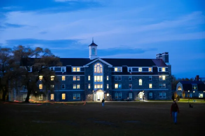 62 People Share The “Welcome To College” Moment That Hit Their Freshman Selves Like A Truck