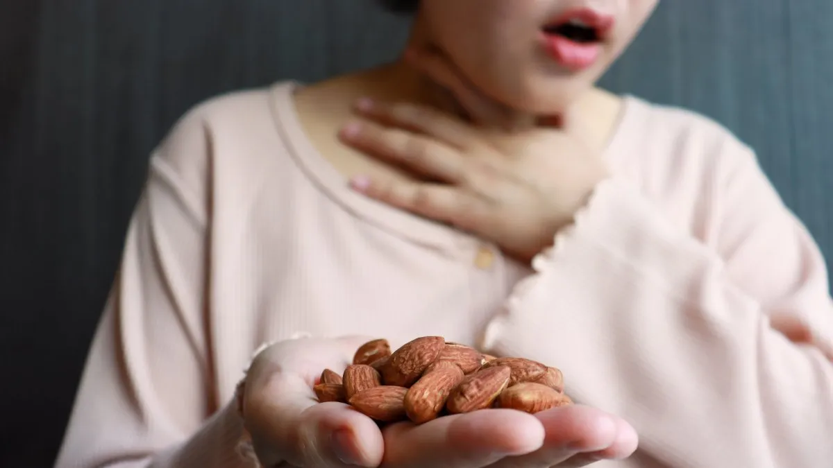 Woman's Boyfriend Keeps Forgetting Her Allergy, Her Mom Makes Sure He Won't Forget Again