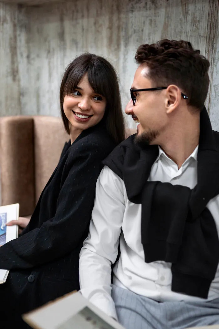 76 Scandalous Things People Learned About Their Colleagues