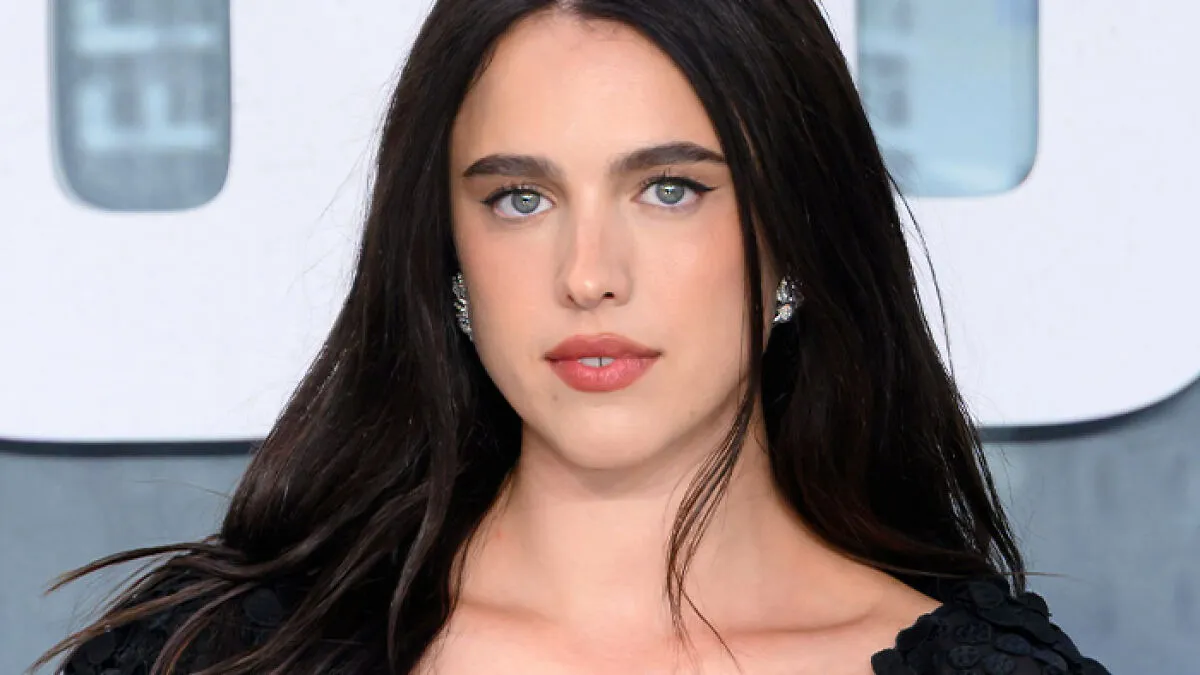 "A Quarter Of The Shoe": Margaret Qualley Hit With Fashion Scrutiny Over $3K ‘Barefoot’ Sandals