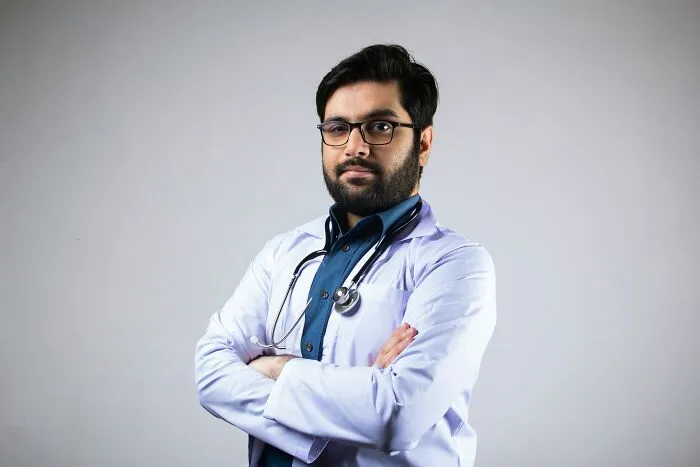 72 Times Doctors Made Their Patients Wonder How They Got Their Medical License