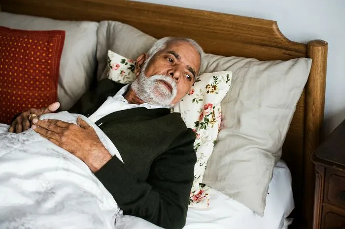 62 Dark Deathbed Confessions That Completely Altered Family Histories