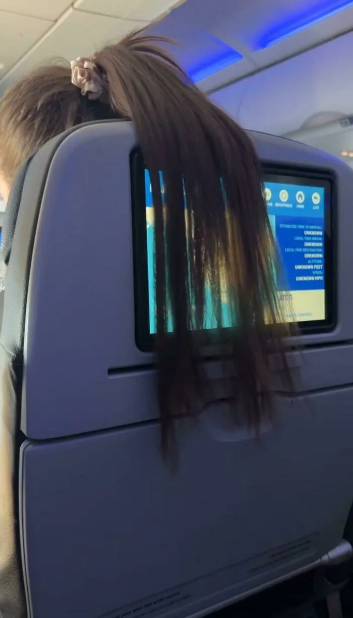 36 Entitled Travelers Who Expected Strangers To Fix Problems They Created Themselves