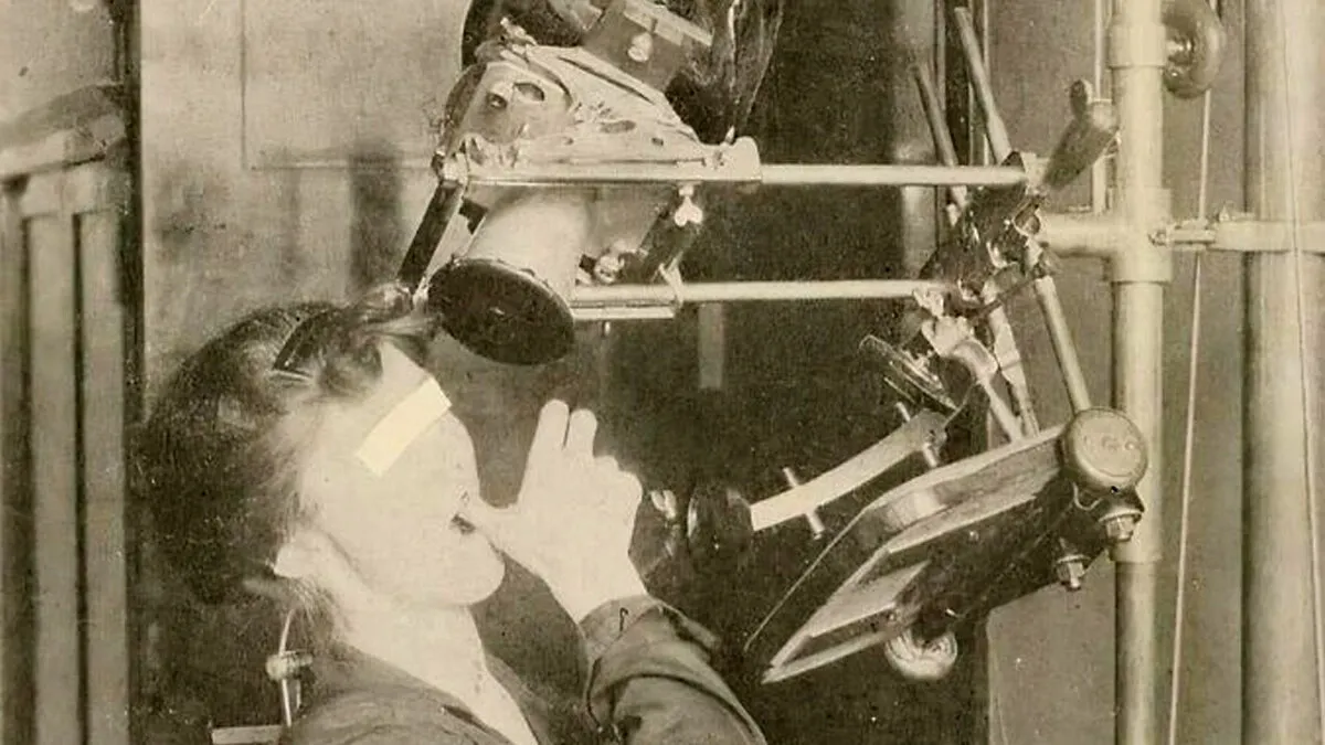 28 Terrifying Methods And Tools That Doctors Used In The Past To Treat Patients