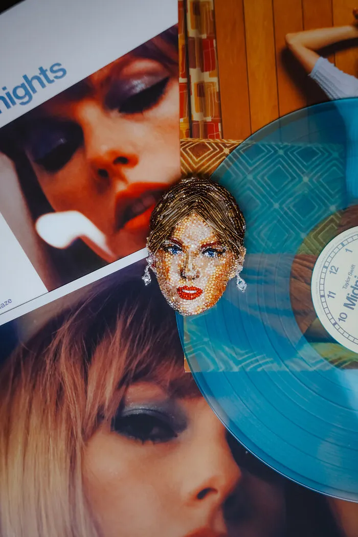 From Ariana Grande To Pop Culture Icons: 40 Mesmerizing Beadworks By Tiffany Pisani