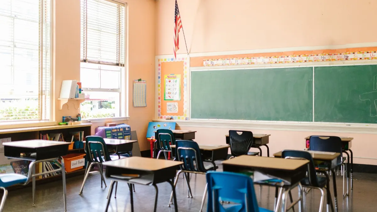 "Think You Remember The Basics?": 15 Elementary School Questions That Will Test Your Knowledge
