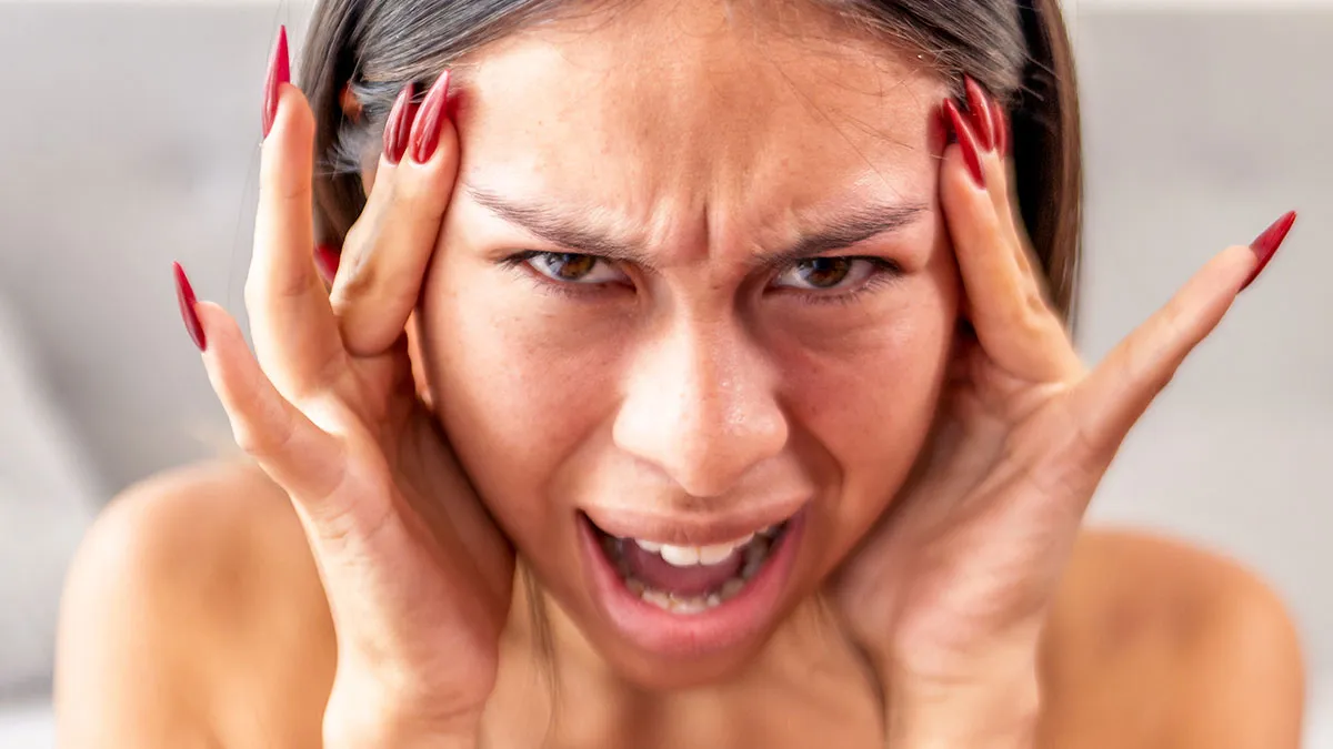 Photographer Shuts Down An Entitled Woman’s Wild Demand, And She Explodes At His Nerve To Say “No”