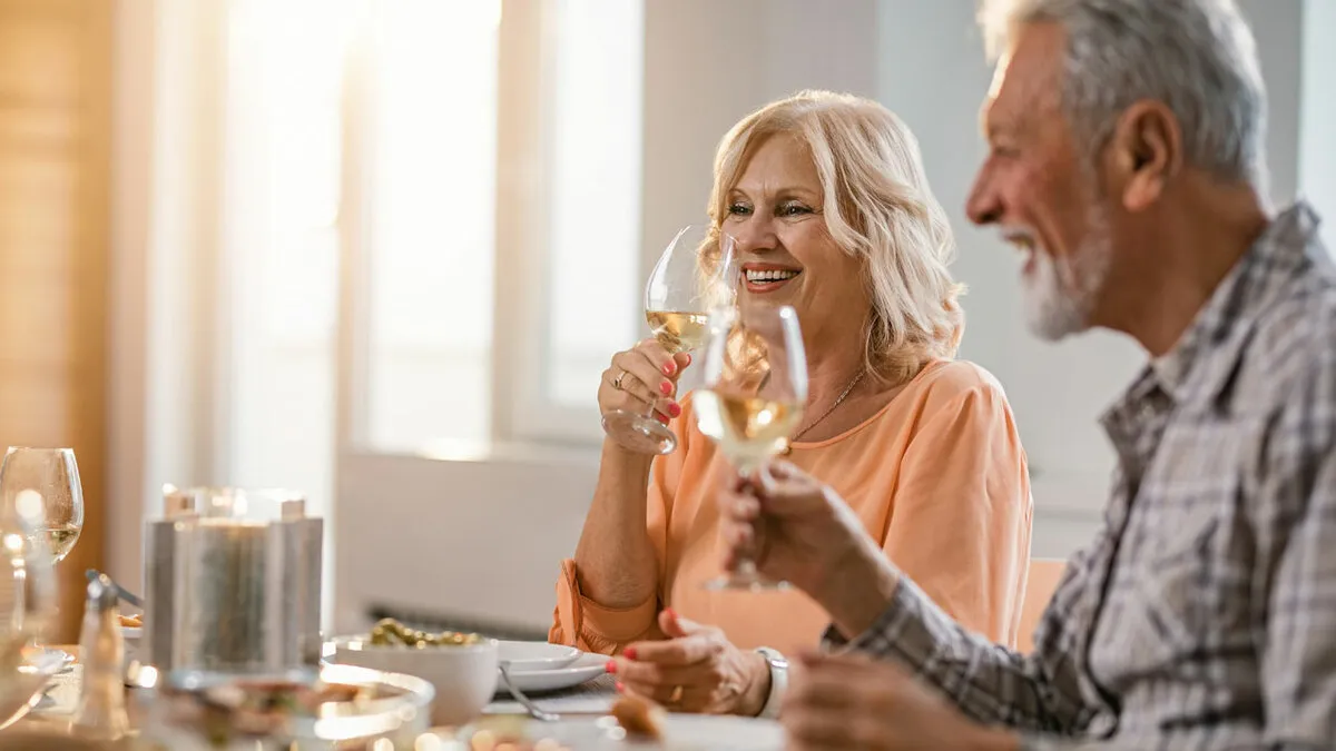 Neighbors Think They’ve Found A Way To Get Cheap Dinners, Couple Teaches Them A Lesson