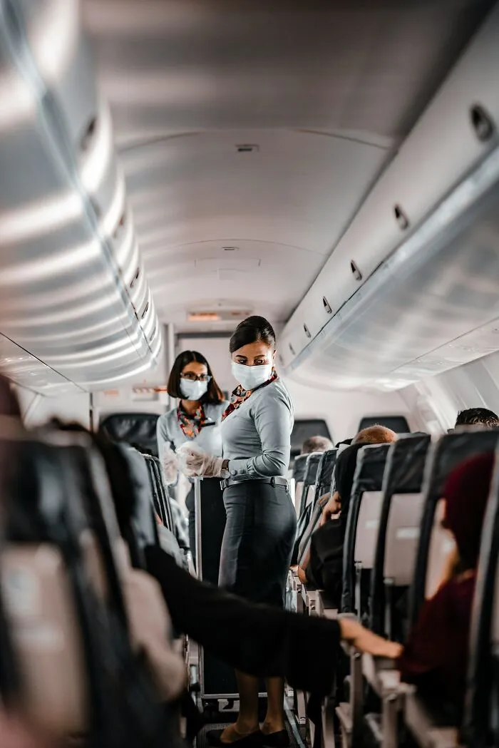 Airplane Story! Family Tries To Trick Me Into Switching To The Middle Middle