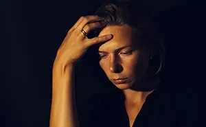 Woman Has To Leave GF Because She Financially Ruins Them Over Platinum Blonde Hair