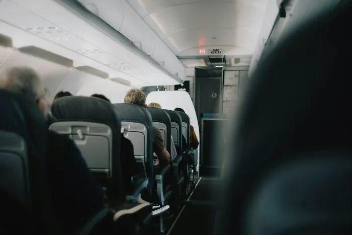 20 Padres prepotentes que recibieron una lección de humildad en pleno vuelo