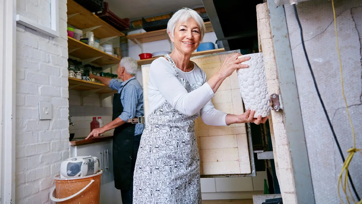 Aunt Mistakes “Free Table” For “Take Anything,” So Woman Takes Away The Entire Tradition