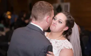 Funny Wedding Photos That Are Actually Iconic