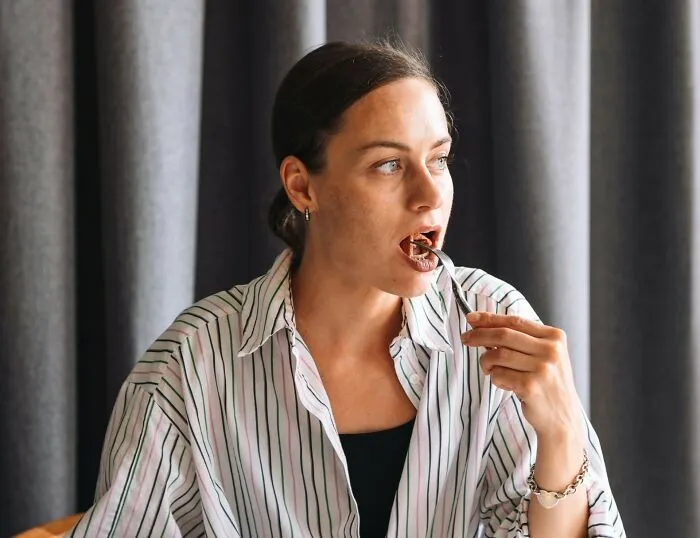 74 “Poverty Habits” These Women Still Swear By Even Though They’re No Longer Broke