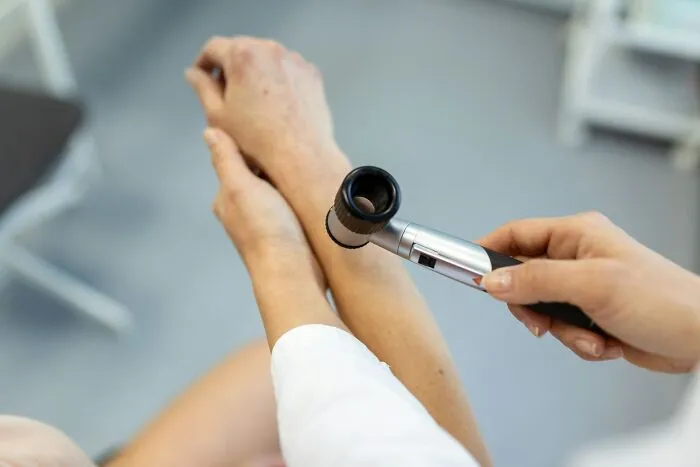 42 Everyday Health Symptoms That Are Actually Major Warning Signs