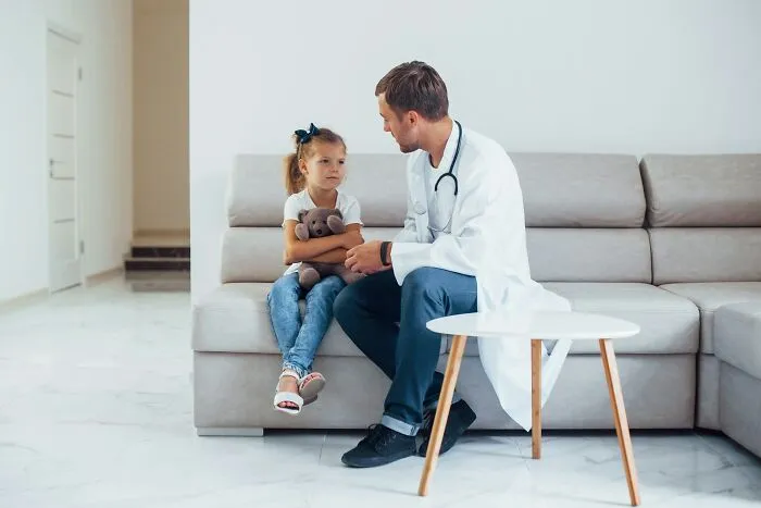 80 Medical Professionals Share The Diagnoses That Made Their Stomachs Drop