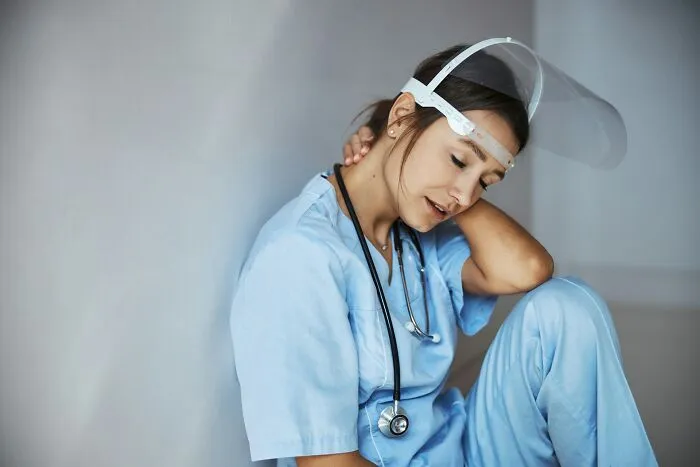 75 Medical Field Workers Share Things They Wish More People Understood