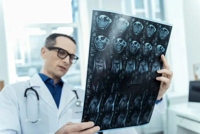 75 Medical Field Workers Share Things They Wish More People Understood