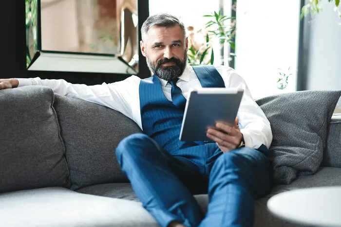 Women Who Married A Wealthy Man Shared 37 Shocking And Disappointing Realities They Never Knew About