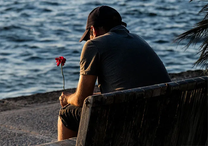 42 Popular Green Flags That People Realized Too Late Were Massive Red Flags