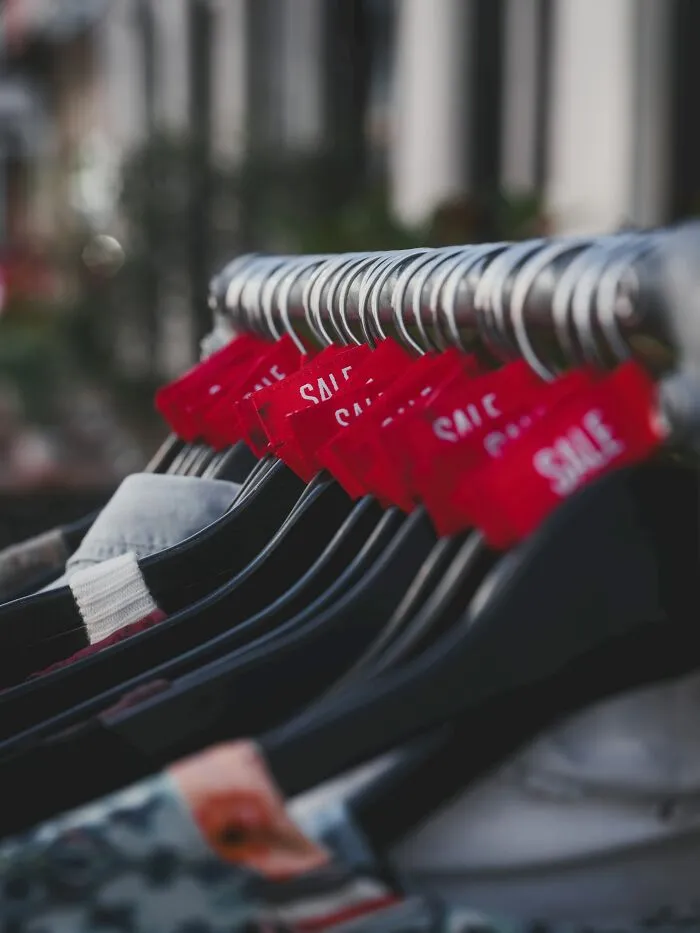 74 “Poverty Habits” These Women Still Swear By Even Though They’re No Longer Broke