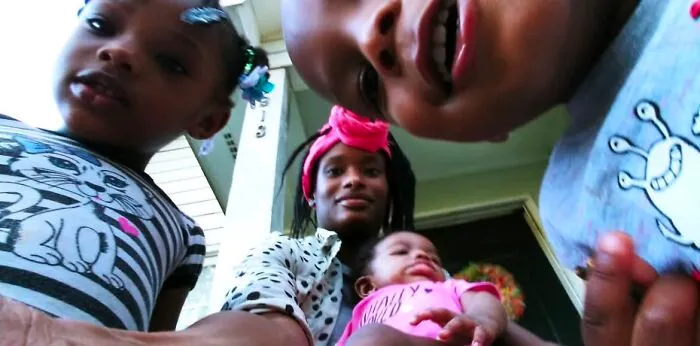 73 Moms Shared A Picture Each That Proves “Motherhood Is Easy”