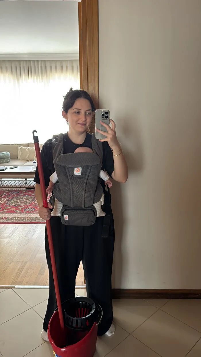 73 Moms Shared A Picture Each That Proves “Motherhood Is Easy”