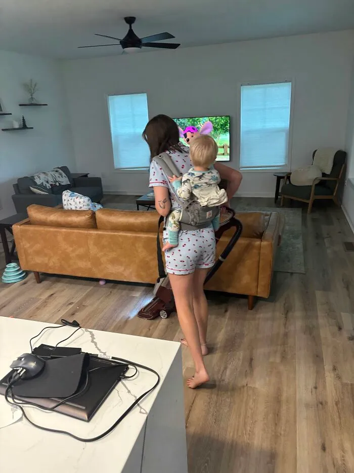 73 Moms Shared A Picture Each That Proves “Motherhood Is Easy”