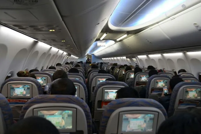 20 Padres prepotentes que recibieron una lección de humildad en pleno vuelo
