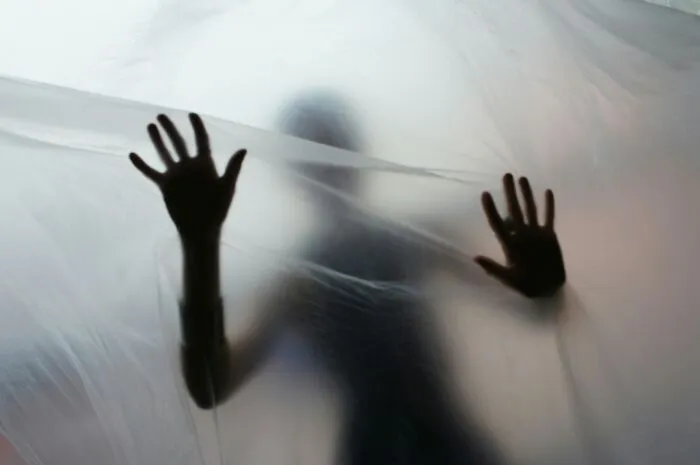 48 Chilling Camping Stories That Sound Like Something Straight Out Of A Horror Movie