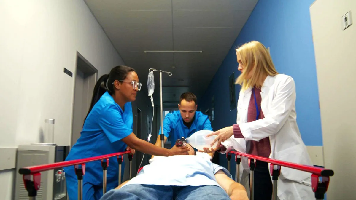 75 Medical Field Workers Share Things They Wish More People Understood