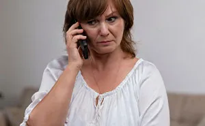 Woman Learns Fiancé Plans To Move Parents In When They’re Older, Decides She Won’t Stick Around For It