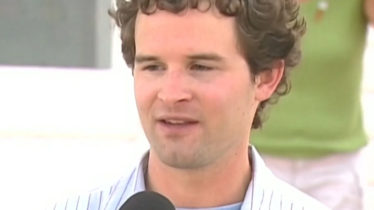 Man Trades A Red Paperclip For Something Better 14 Times, Eventually Lands A Two-Story House
