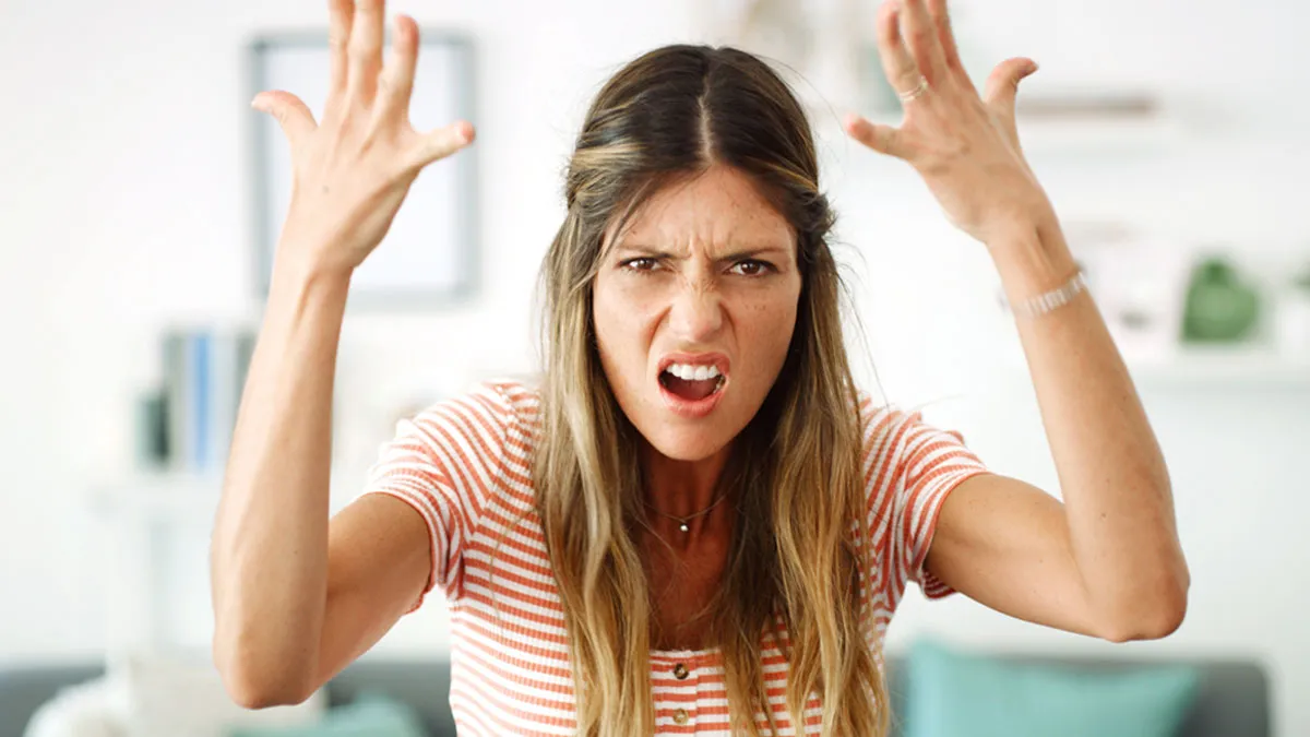 Woman Ends A 7-Year Relationship Over A Hidden Laptop, Soon Realizes She Left Just In Time